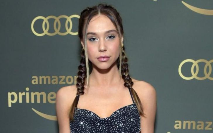 Does Alexis Ren 10 Minute Ab Workout Work?